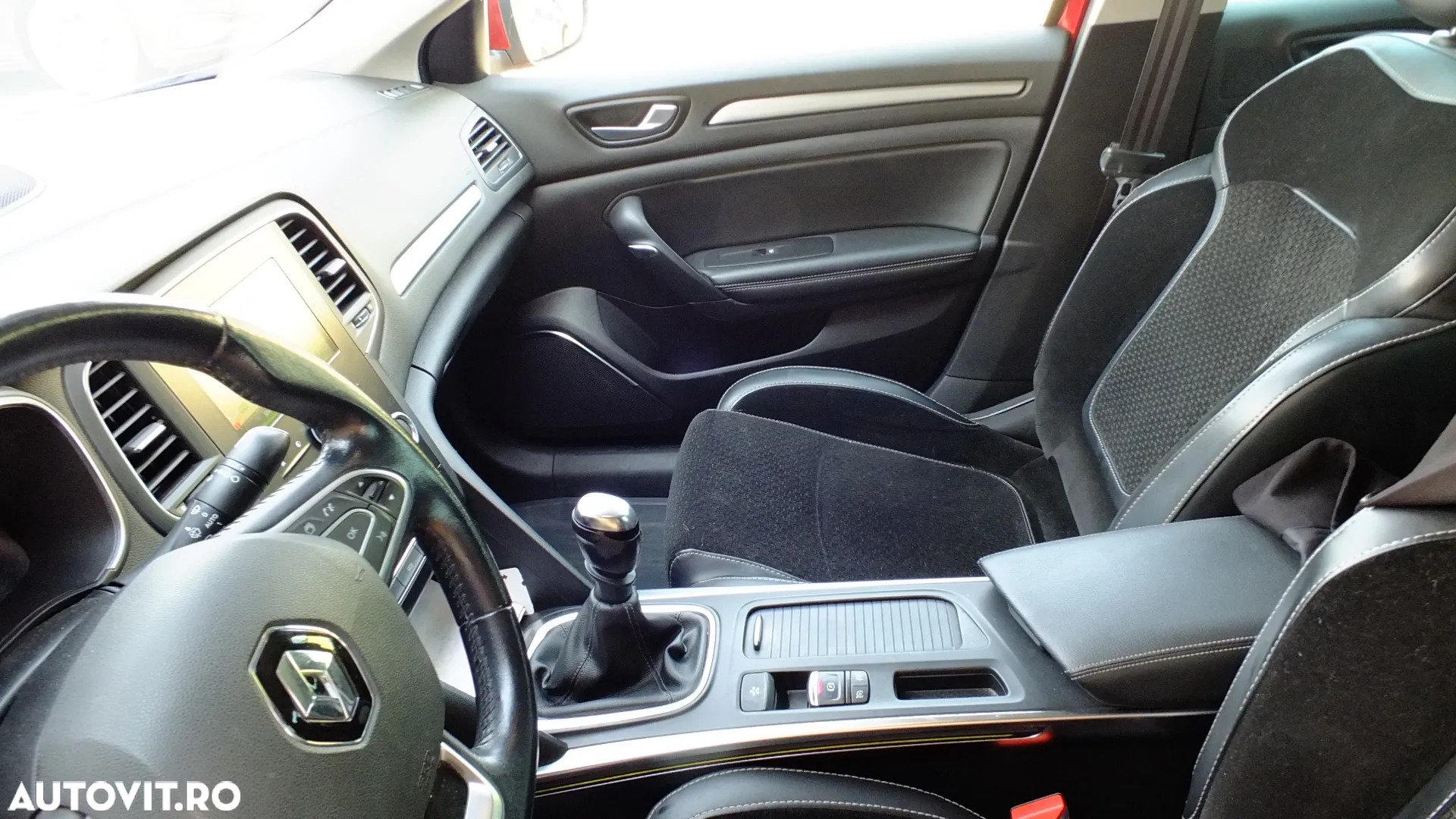 Renault Megane Estate 1.6 dCI Zen - 17