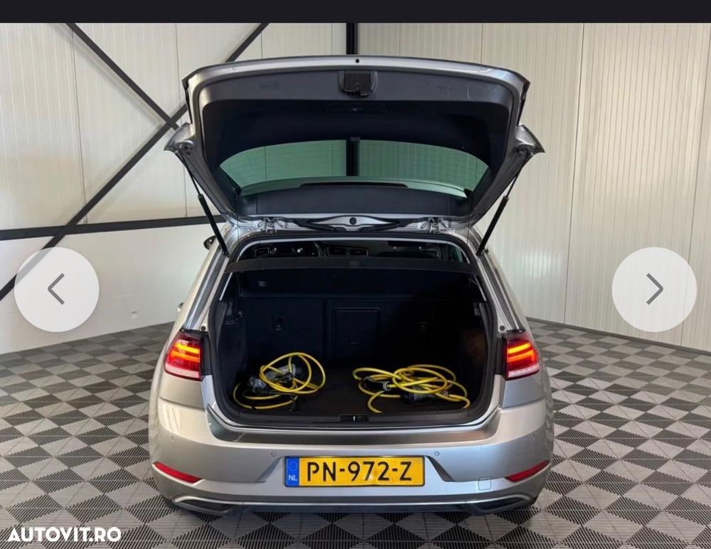 Volkswagen Golf - 14