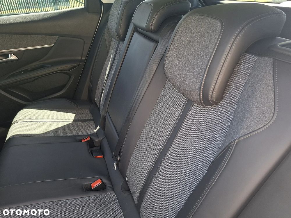 Peugeot 3008 - 24