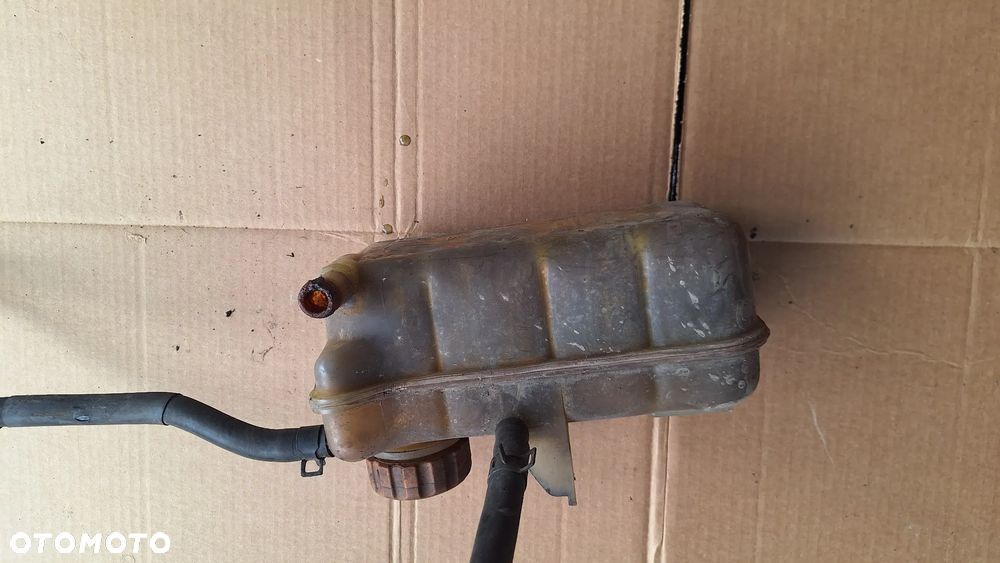 ZBIORNICZEK WYROWNAWCZY TACUMA 1,6 8V - 4