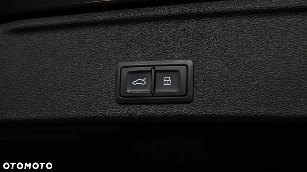 Audi A4 Allroad - 11