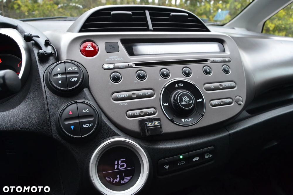 Honda Jazz 1.4 Elegance CVT - 38