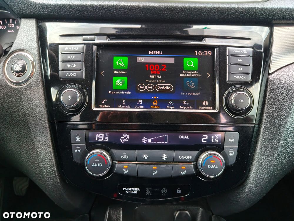 Nissan Qashqai 1.7 dCi TEKNA - 27