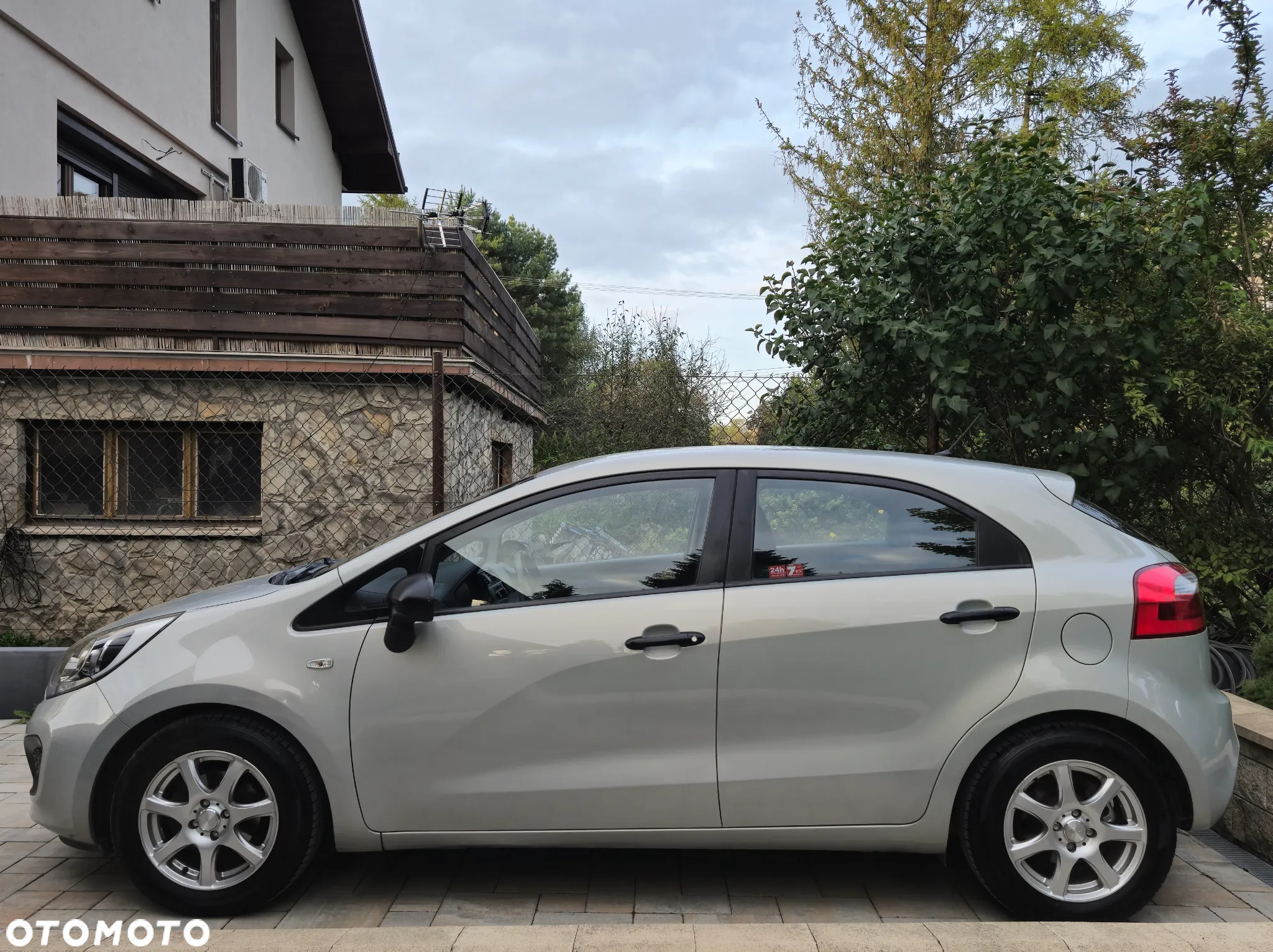 Kia Rio 1.2 M - 17