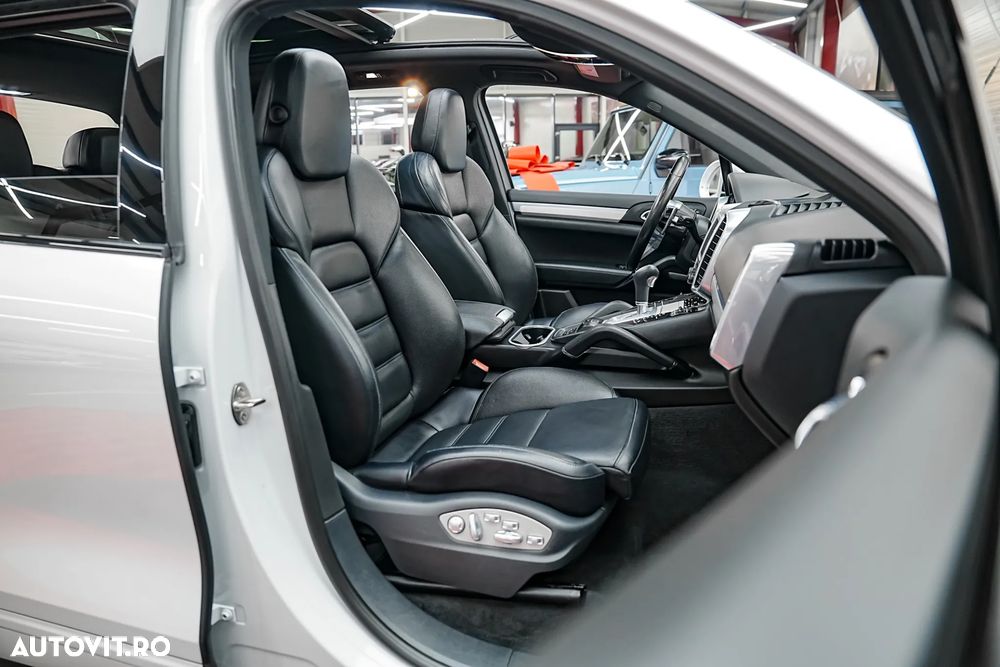 Porsche Cayenne S E-Hybrid Platinum Edition - 8