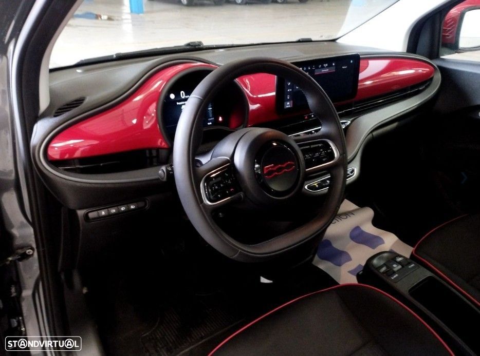 Fiat 500e 23,8kWh Red - 4