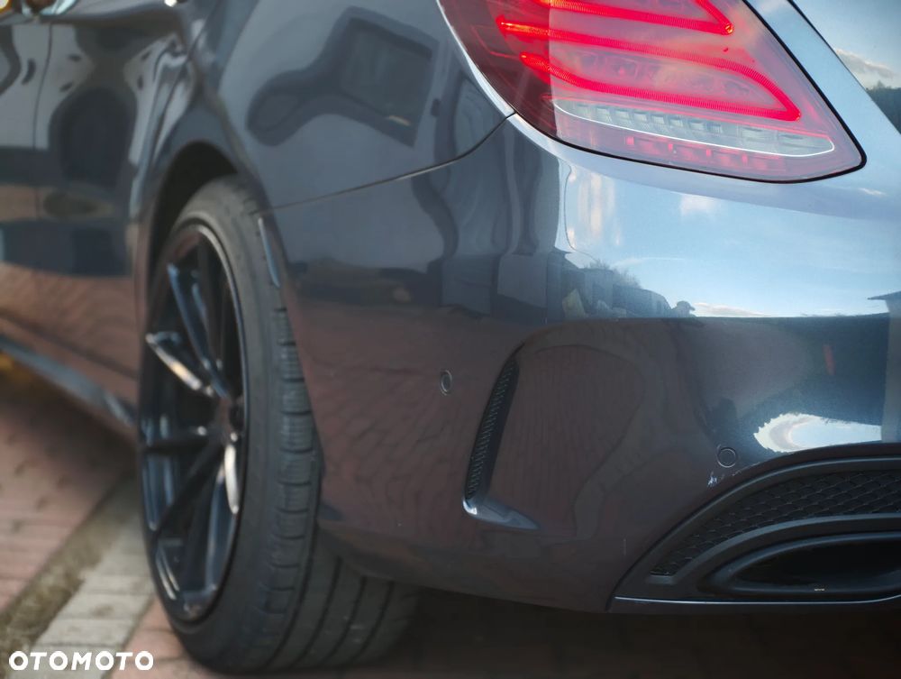 Mercedes-Benz Klasa C 250 7G-TRONIC - 35