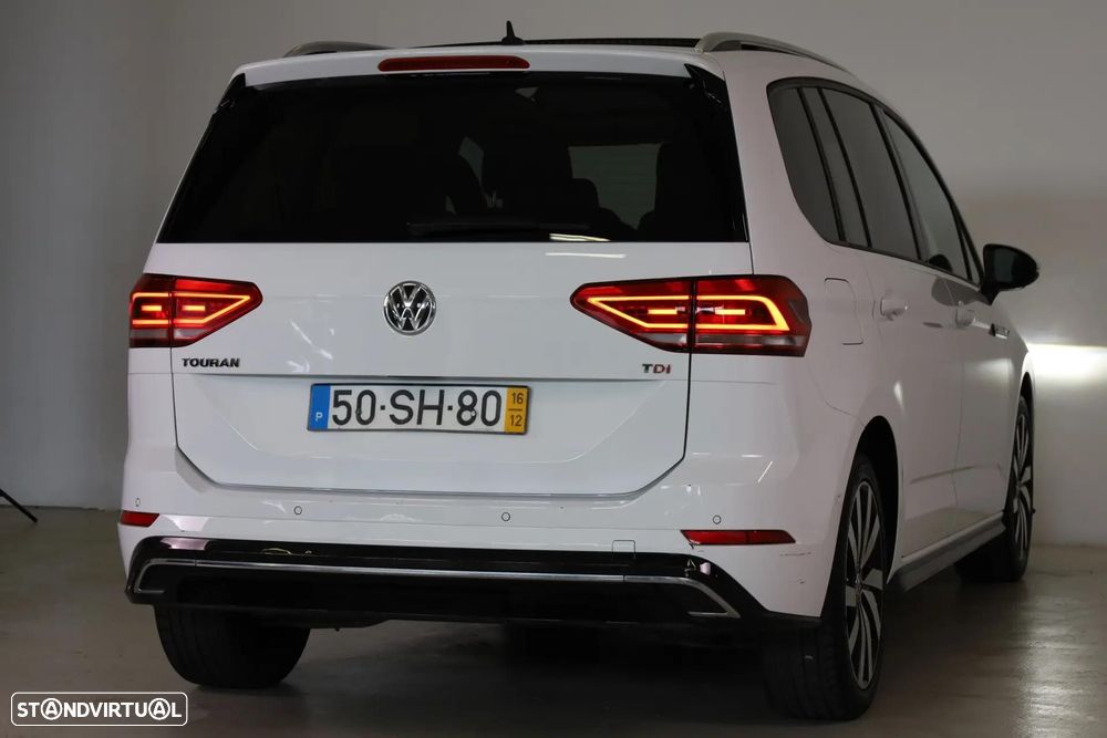 VW Touran 1.6 TDI R-Line DSG - 23