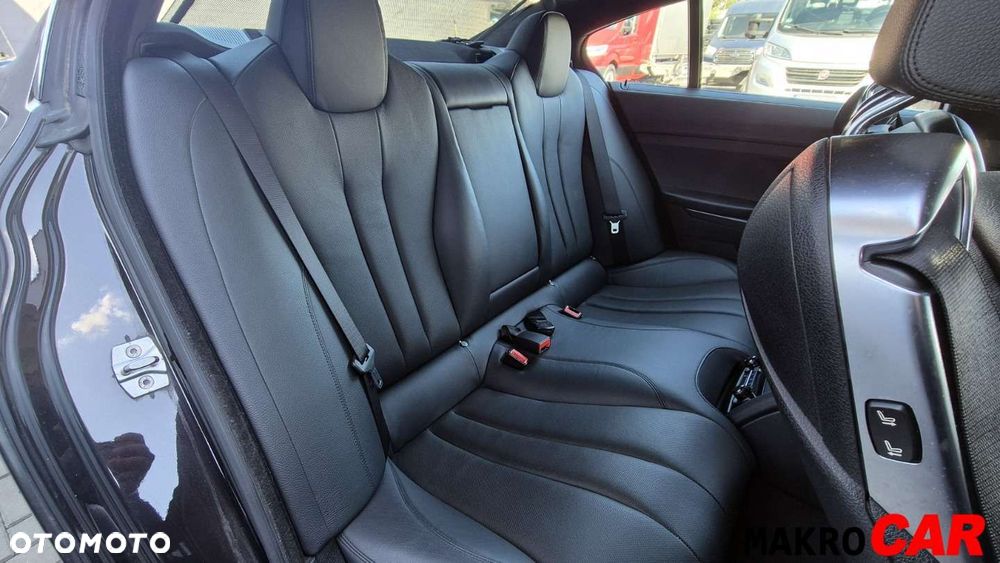 BMW Seria 6 650i xDrive M Sport Edition - 12
