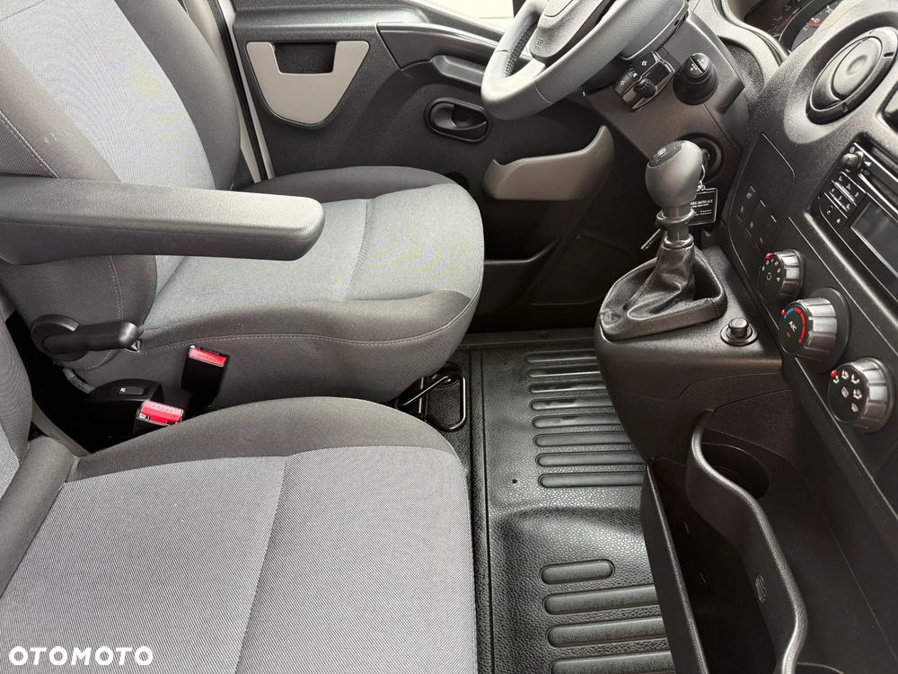 Nissan Master Movano  L3H2 - 29