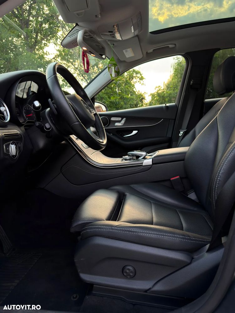 Mercedes-Benz GLC 300 4MATIC 9G-TRONIC - 17