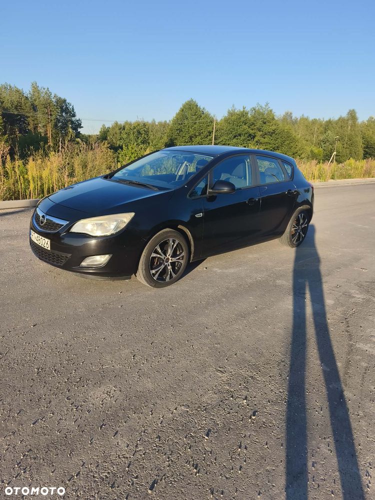 Opel Astra 2.0 CDTI Cosmo - 4