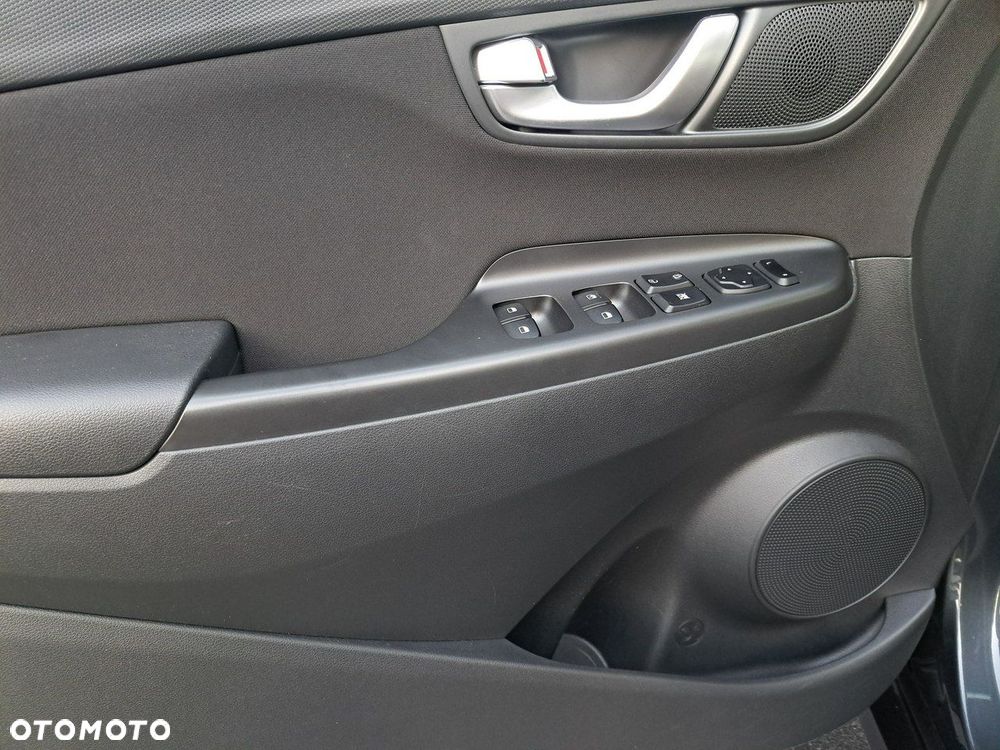Hyundai Kona - 14