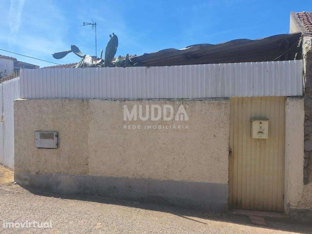 Armazém com enorme potencial para habitação no Peral 300m2 , Cadaval - Grande imagem: 5/5