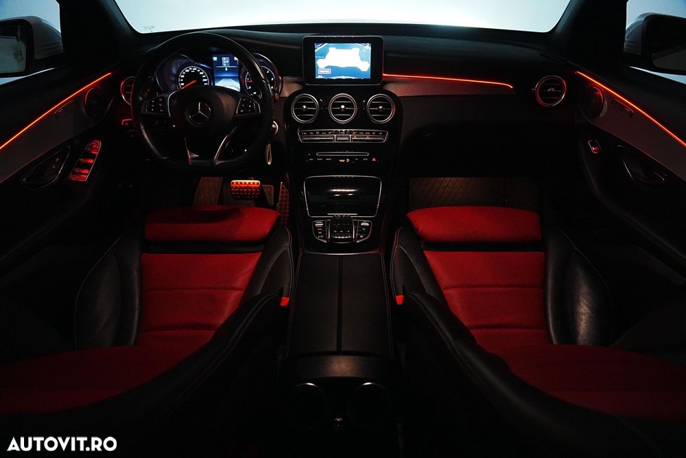 Mercedes-Benz GLC 250 d 4Matic 9G-TRONIC AMG Line - 25