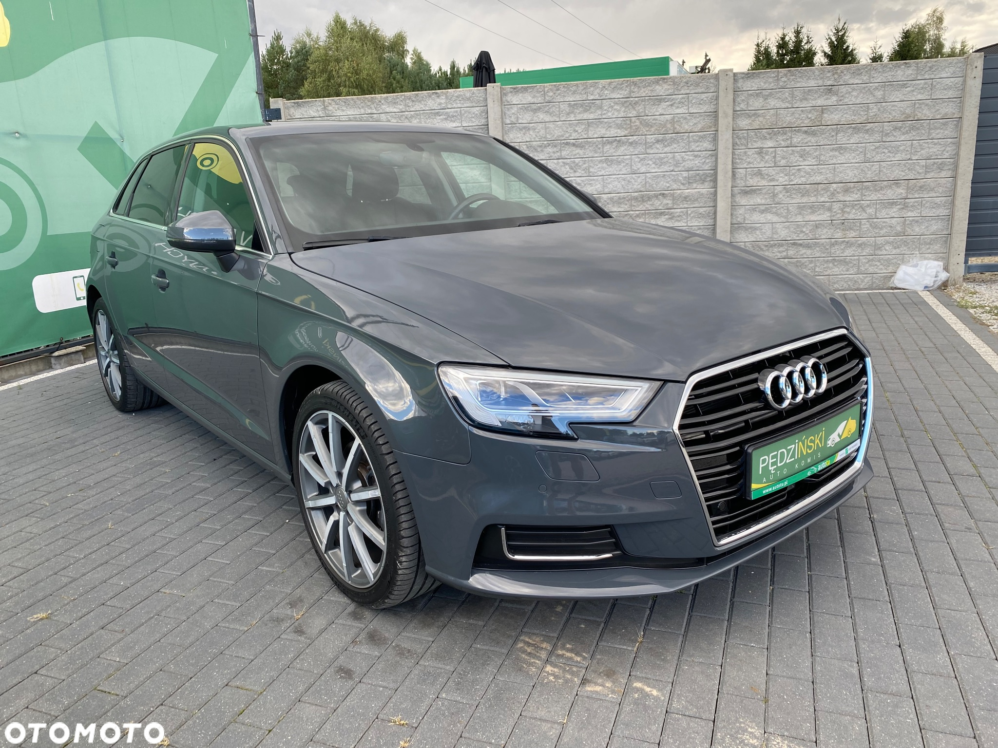 Audi A3 Sportback 1.6 TDI (clean diesel) S line Sportpaket - 2