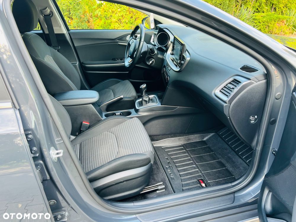 Kia XCeed - 11