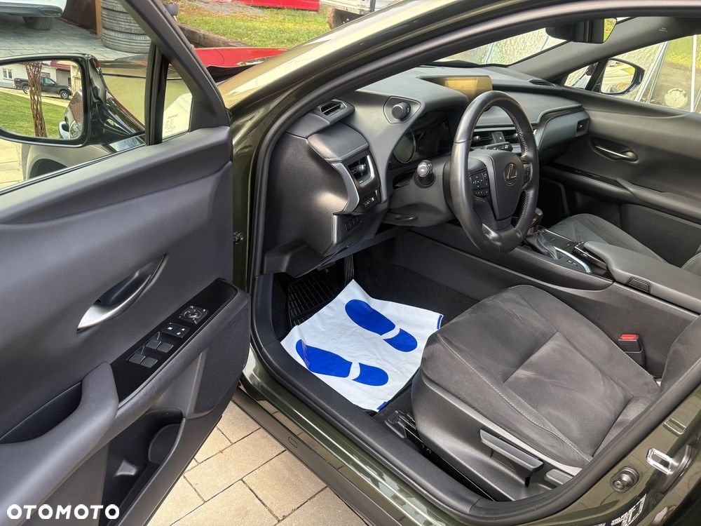 Lexus UX 250h Prestige 2WD - 24