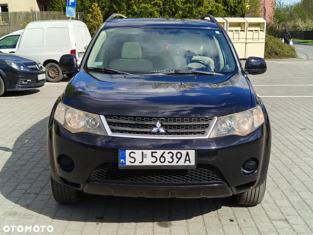 Mitsubishi Outlander 3.0 V6 XLS - 34