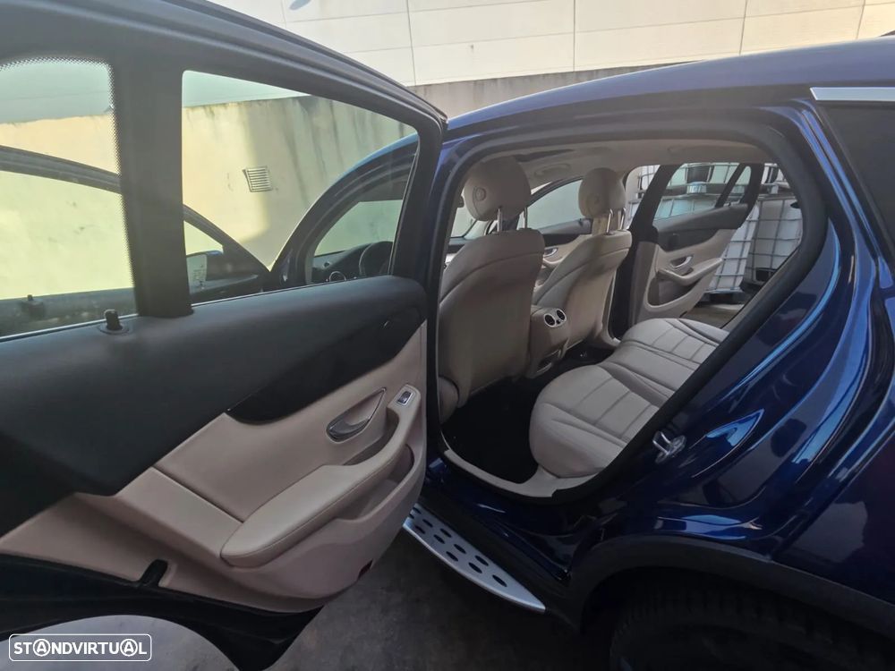 Mercedes-Benz GLC 250 d Coupe 4Matic 9G-TRONIC - 10