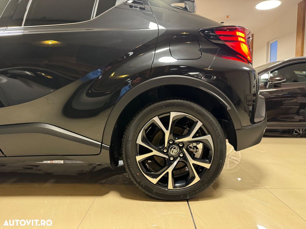 Toyota C-HR Hybrid Business-Edition - 32
