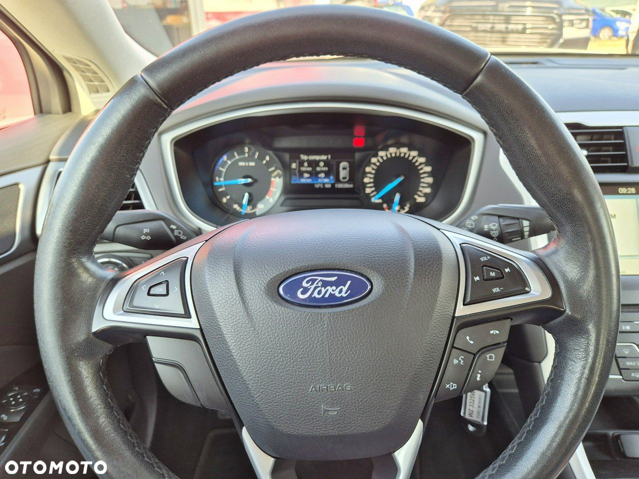 Ford Mondeo - 13