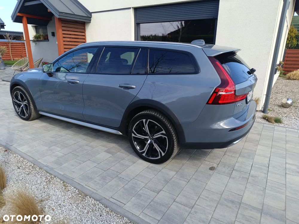 Volvo V60 Cross Country Plus B5 B AWD - 5
