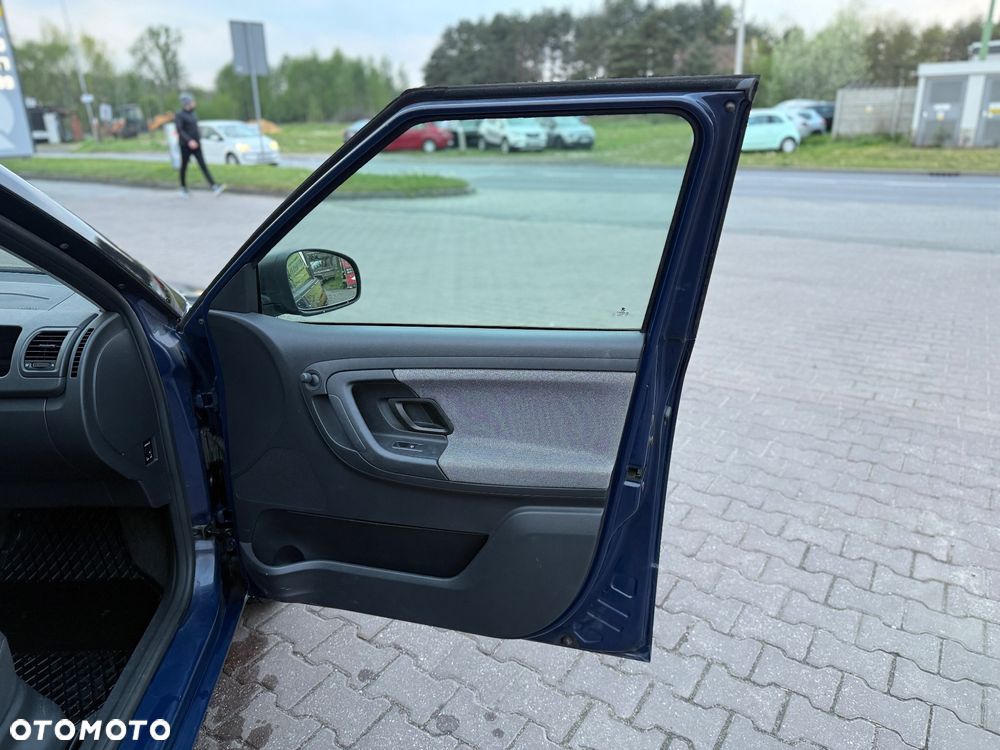 Skoda Fabia 1.2 HTP FAMILY - 16