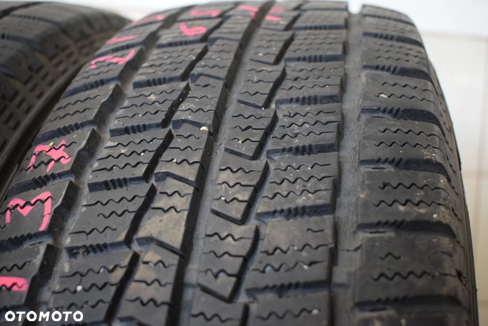 R16C 215/65 Hankook Winter RW06 Cena za parę - 3