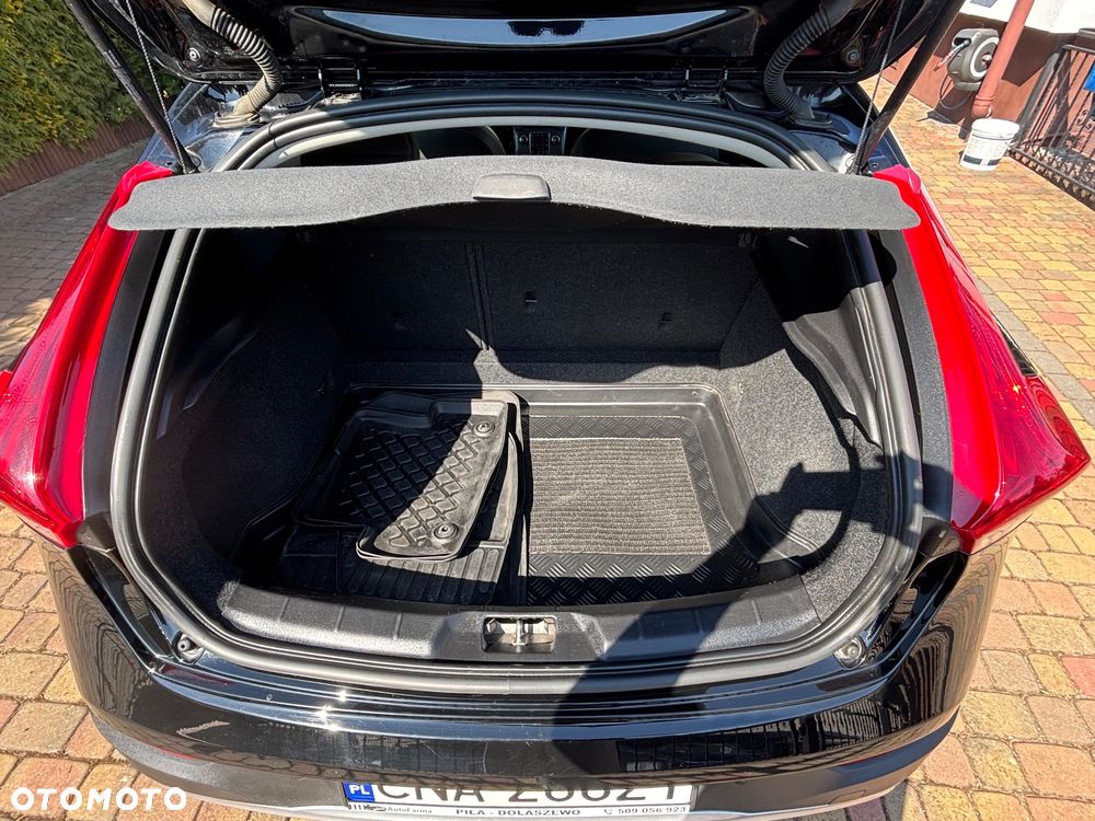 Volvo V40 Cross Country T3 Momentum - 7