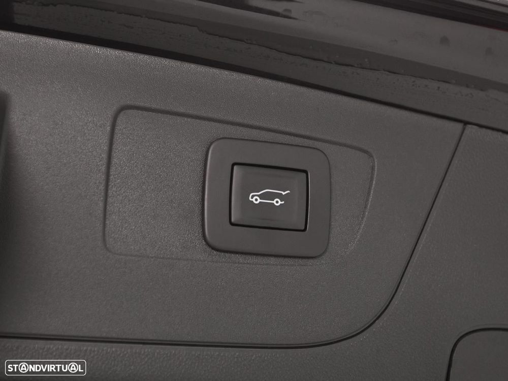 Opel Insignia Sports Tourer - 12