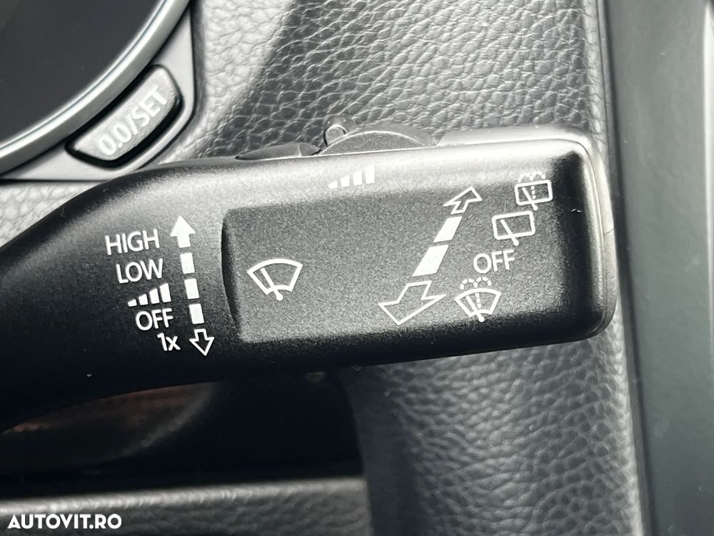 Volkswagen Golf 1.4 TSI (BlueMotion Technology) Comfortline - 23