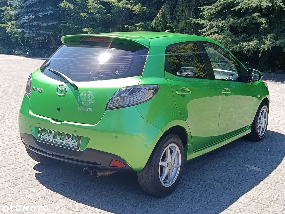 Mazda 2 - 5