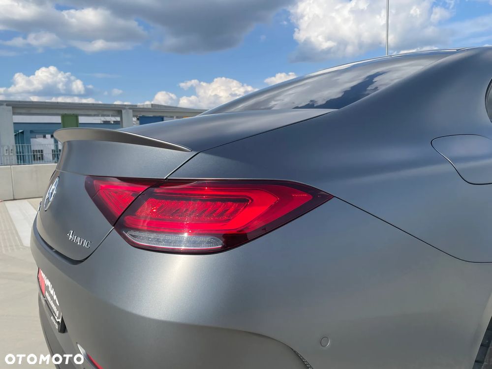 Mercedes-Benz CLS 300 d 4-Matic AMG - 17