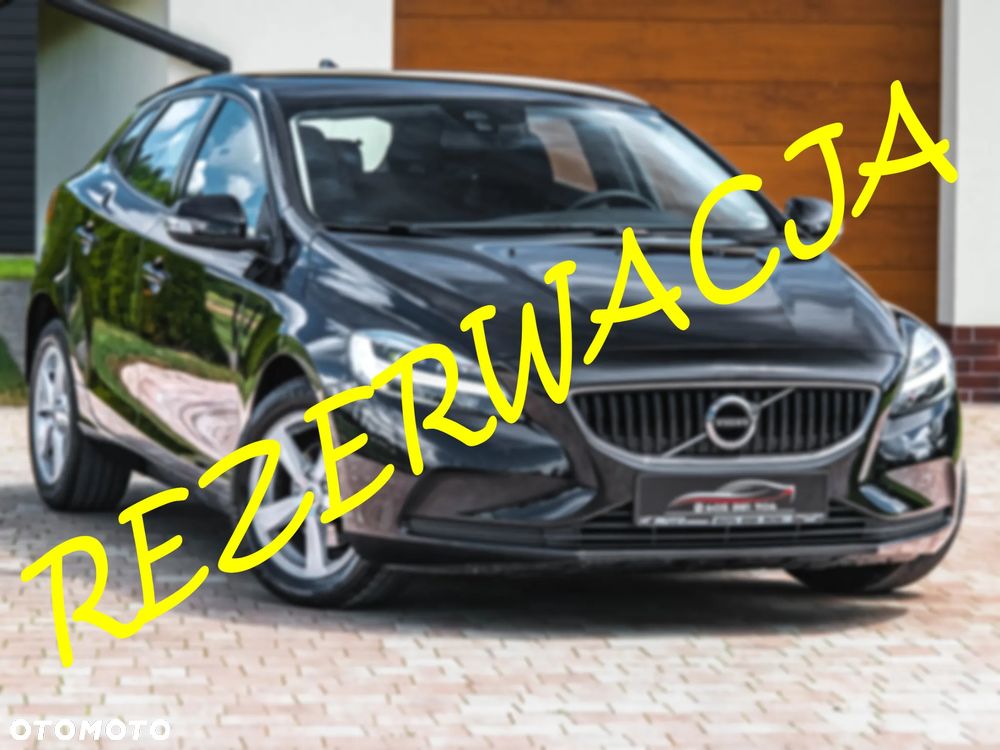 Volvo V40 D2 Momentum - 1
