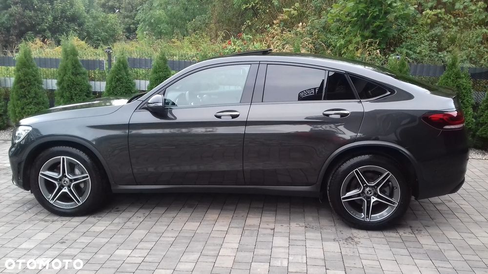 Mercedes-Benz GLC 300 4Matic 9G-TRONIC AMG Line - 6