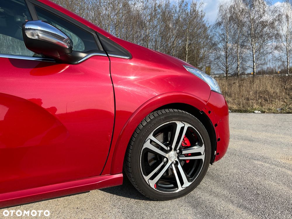Peugeot 208 1.6 THP GTi - 32