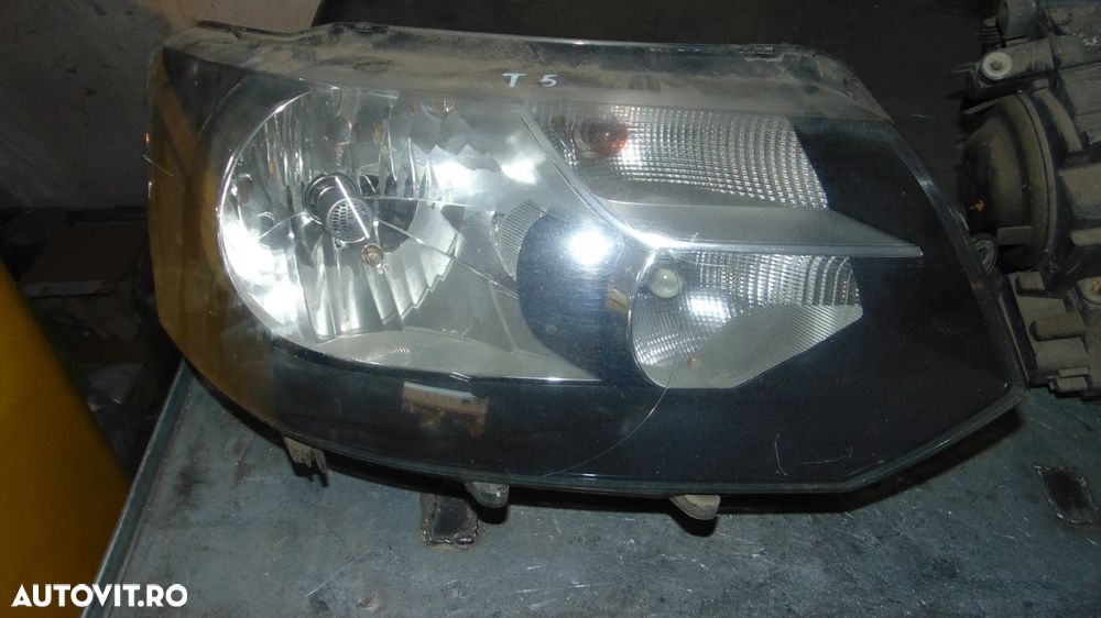 Faruri stanga dreapta VW Transporter 2.0 an 2013 cod 7E1941016H - 7
