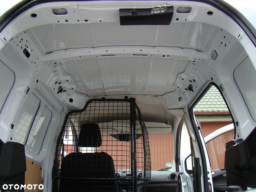Ford TRANSIT COURIER - 17