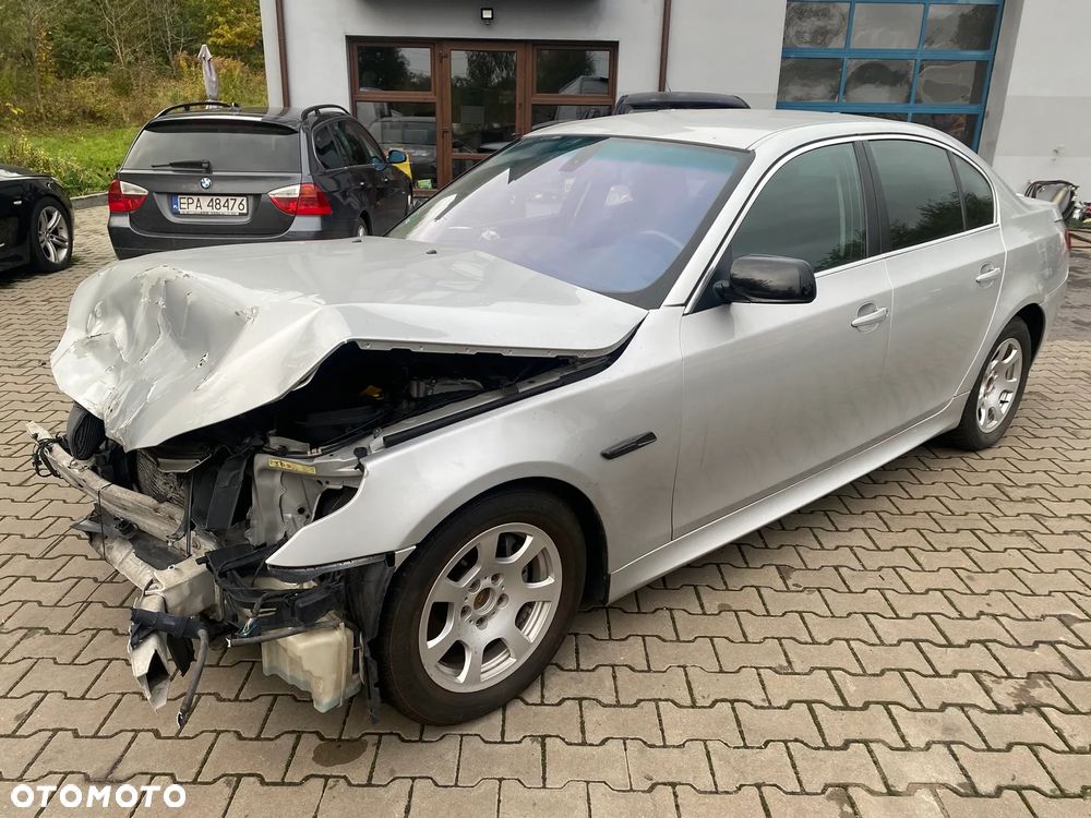 BMW Seria 5 525d - 1