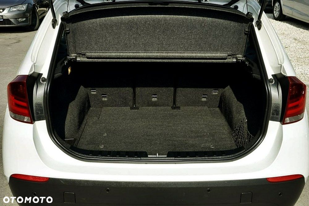 BMW X1 sDrive20d EfficientDynamics - 33