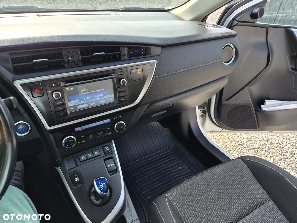Toyota Auris 1.8 HSD Prestige NAVI - 7