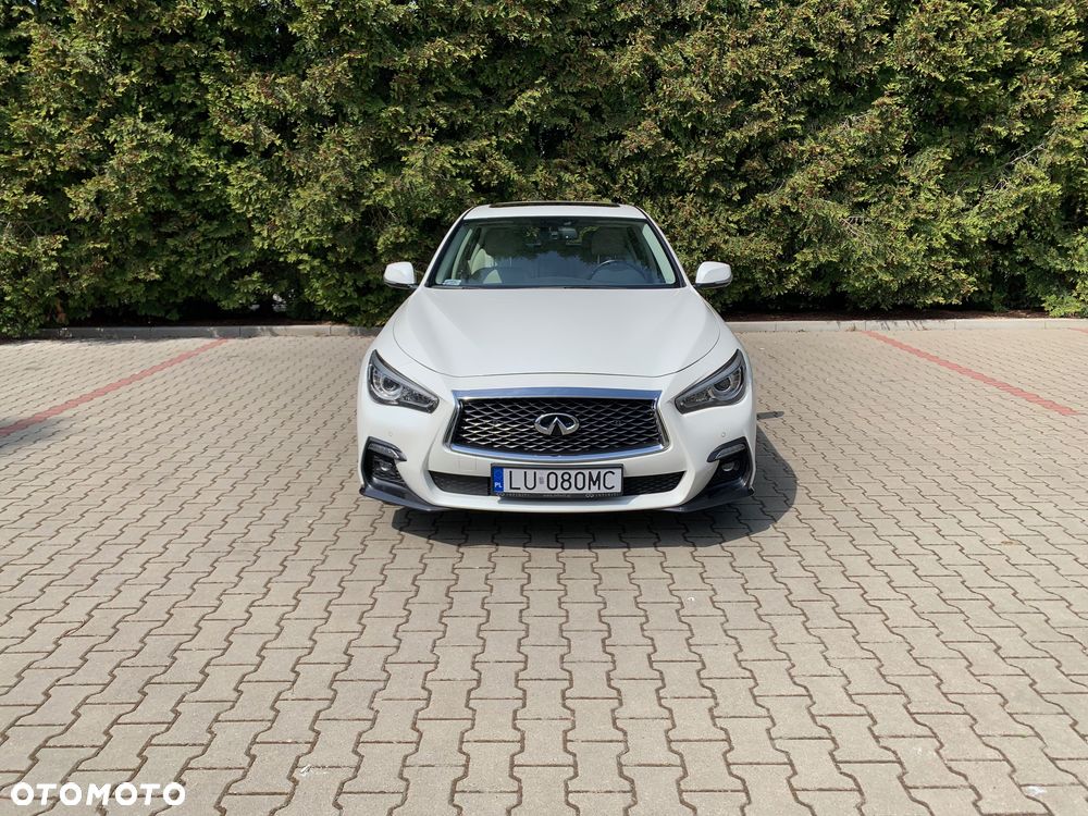Infiniti Q50 Hybrid Sport Tech - 25