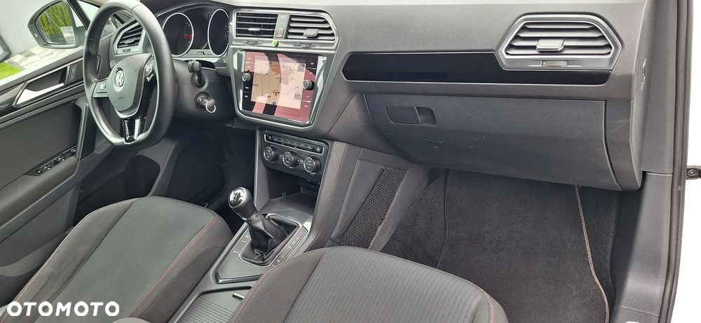 Volkswagen Tiguan - 15