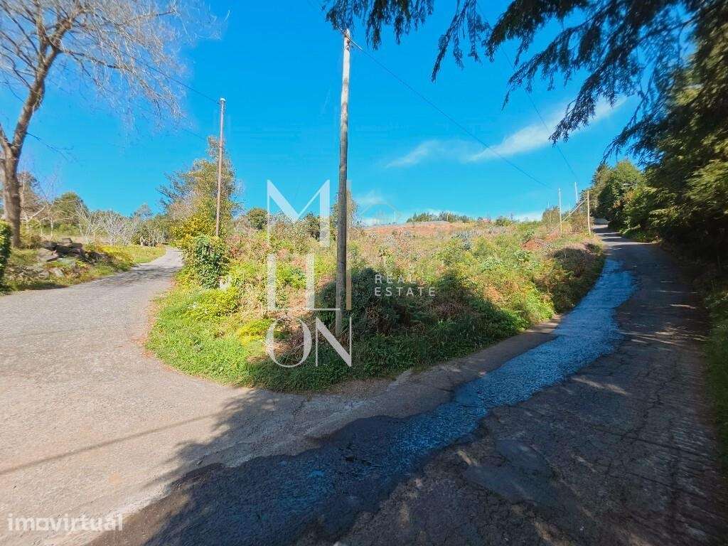 Terreno com 800 m2, situado numa zona calma no Concelho de Santa Cruz. - Grande imagem: 5/16