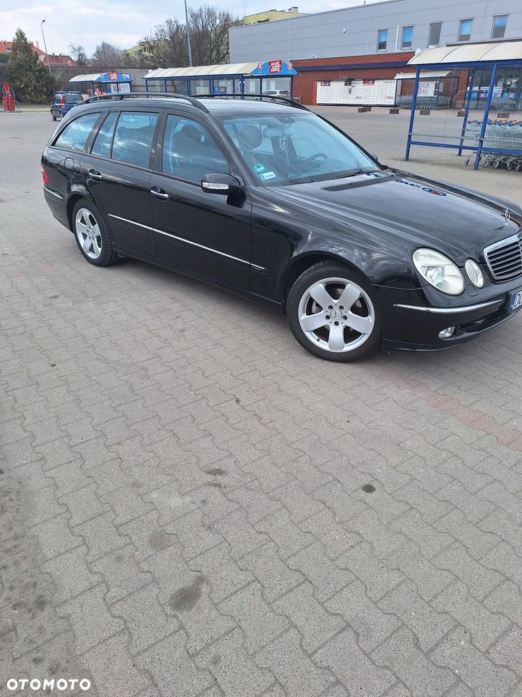 Mercedes-Benz Klasa E 240 4Matic Avantgarde - 3