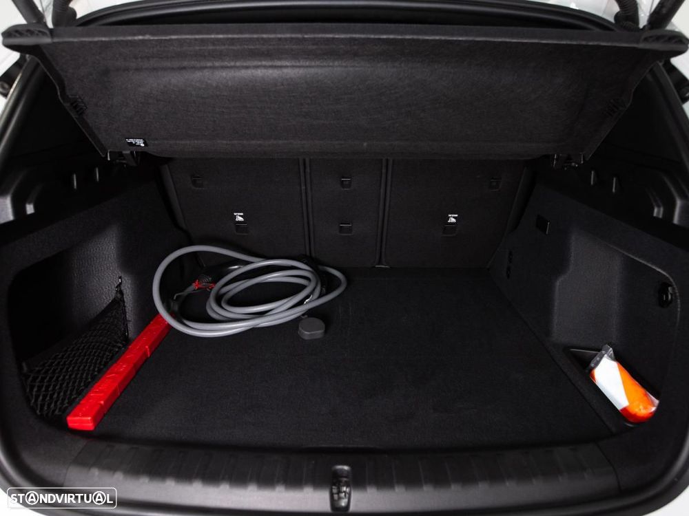 BMW iX1 eDrive20 - 12