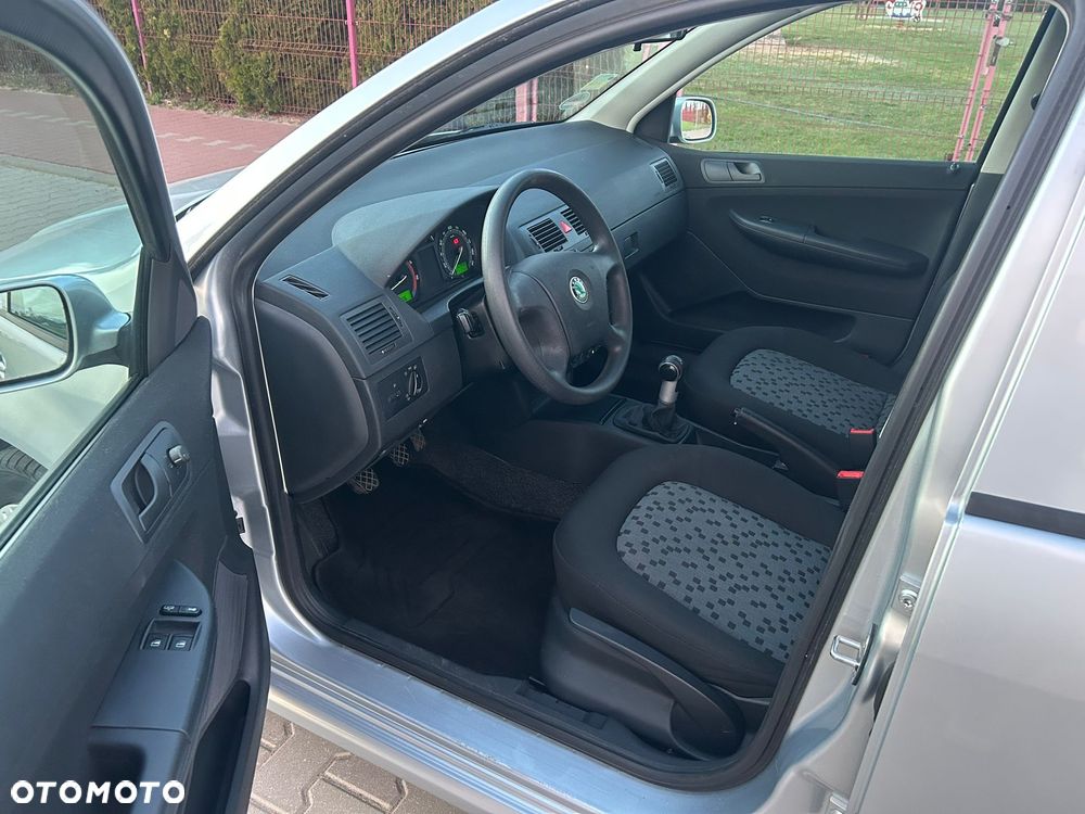 Skoda Fabia 1.4 16V Cool Edition - 11