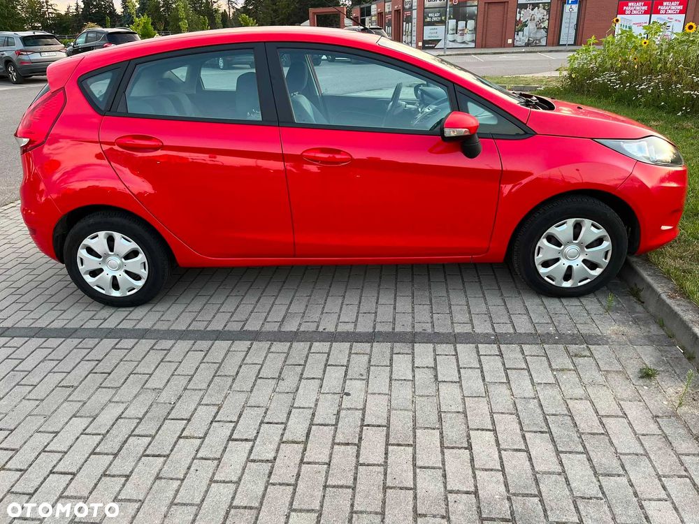 Ford Fiesta - 2