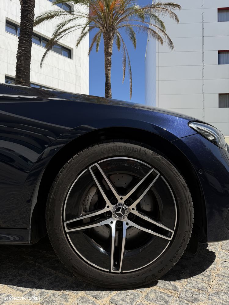 Mercedes-Benz E 300 — fotografia 5